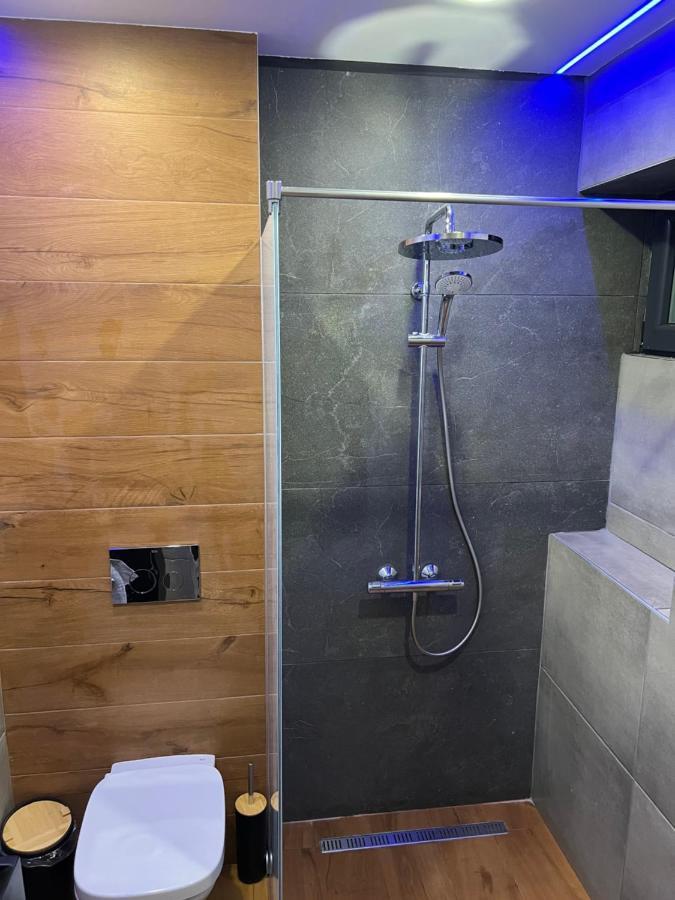 Apartament Varosha Luxury 로베치 외부 사진
