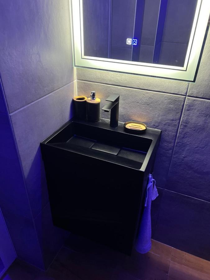 Apartament Varosha Luxury 로베치 외부 사진