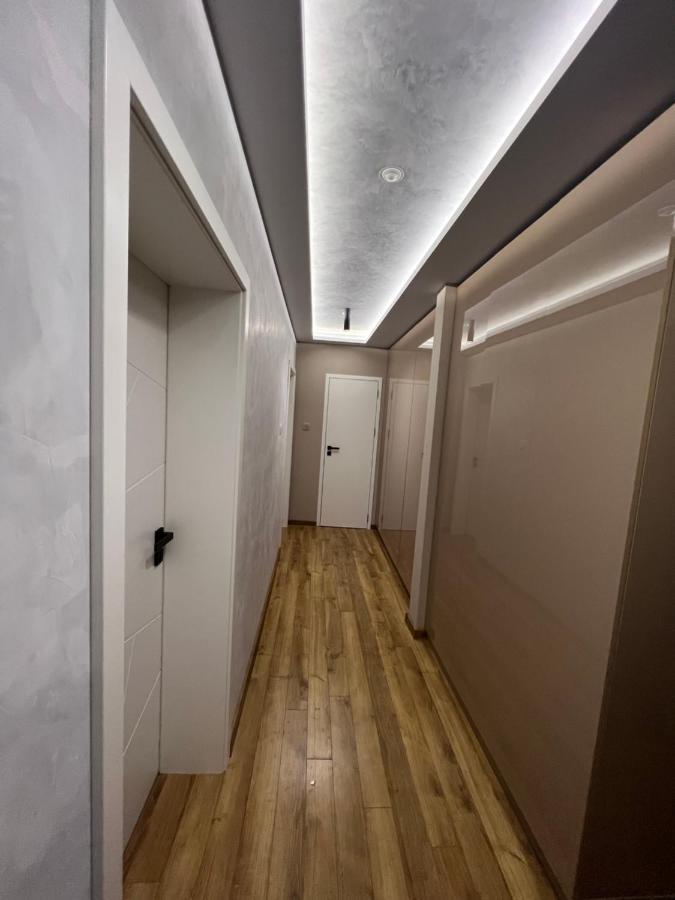 Apartament Varosha Luxury 로베치 외부 사진