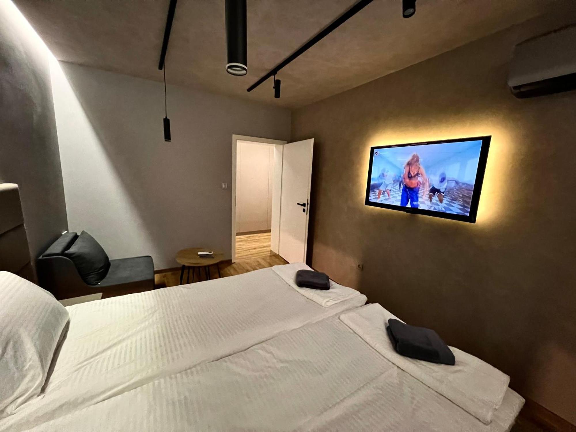 Apartament Varosha Luxury 로베치 외부 사진