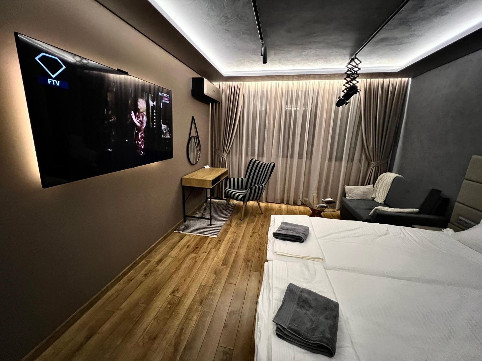 Apartament Varosha Luxury 로베치 외부 사진